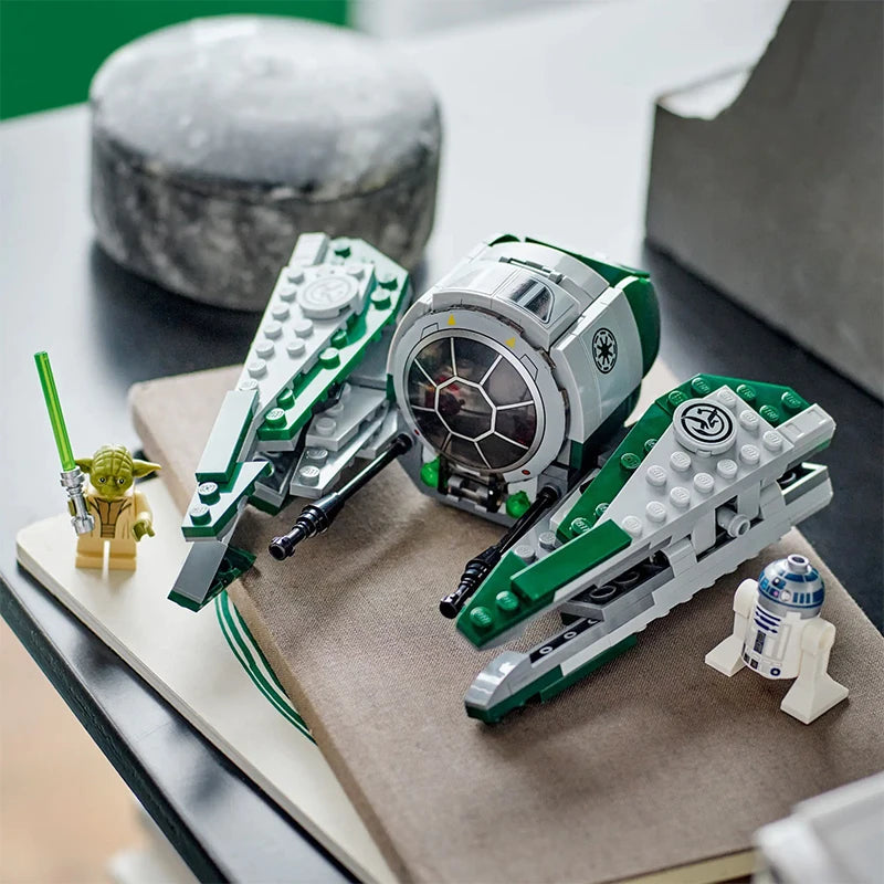 Yoda’s Starfighter Bricks Set
