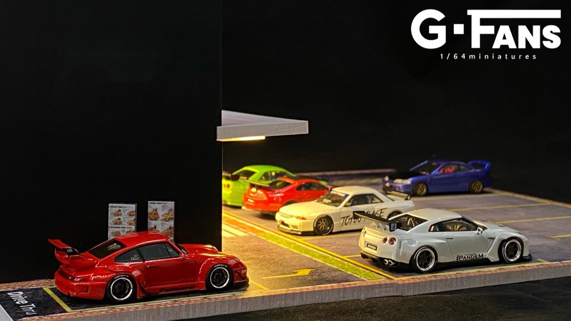 1:64 Scale Diorama Car Garage Model